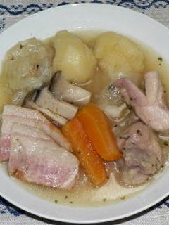 鶏もも肉と厚切ベーコン、野菜のコンソメ煮-レシピのメイン写真