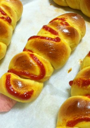 ソーセージカレーパン♪-レシピのメイン写真