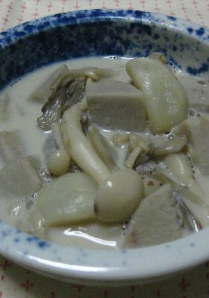蕪と里芋とキノコの豆乳味噌煮-レシピのメイン写真