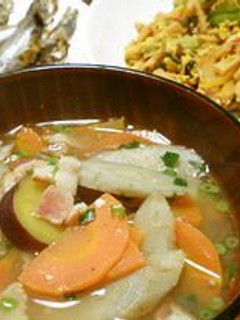 便秘解消☆ベーコンと根菜のお味噌汁-レシピのメイン写真