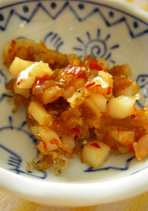ご飯のお供にアオリイカ入り食べるラー油-レシピのメイン写真