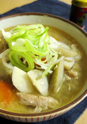 根菜づくしの生姜入り豚汁-レシピのメイン写真