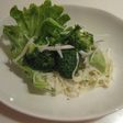 ブロッコリーと玉葱サラダ