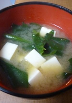 味噌汁（ほうれん草＋豆腐）-レシピのメイン写真