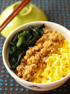 高野豆腐のトマチキ3色そぼろごはん-レシピのメイン写真