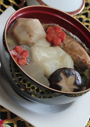 ぶりと丸餅の【縁起のいい】お雑煮～♪-レシピのメイン写真