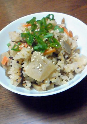 筑前煮で簡単炊き込みご飯！-レシピのメイン写真