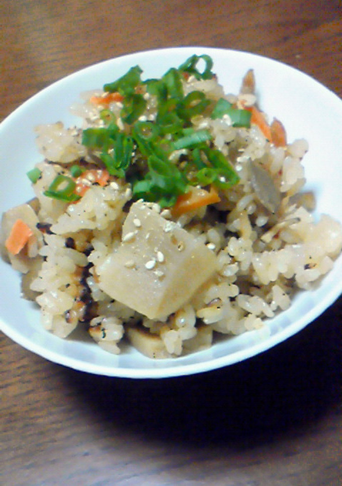 筑前煮で簡単炊き込みご飯！-レシピのメイン写真