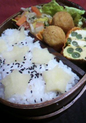 弁当に漬物デコレーション-レシピのメイン写真