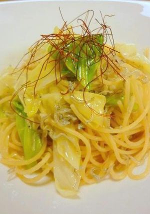 簡単キャベツとジャコのペペロンチーニ-レシピのメイン写真