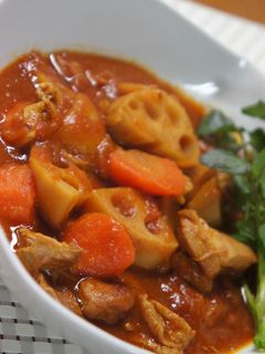 鶏もも肉とれんこんのカレートマト煮込み-レシピのメイン写真