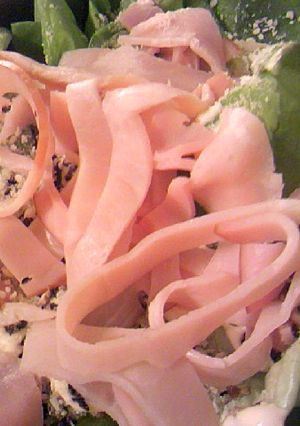 ハムとサラダ菜のチーズマヨネーズサラダ-レシピのメイン写真
