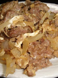 *うちの牛肉と玉葱の卵とじ*簡単♪-レシピのメイン写真