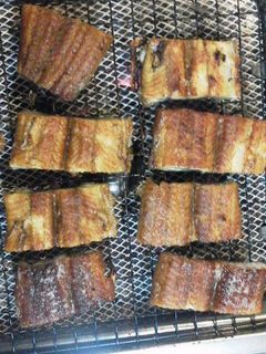 簡単!-関東風-美味うなぎの蒲焼き-レシピのメイン写真