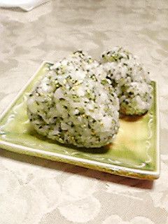 昆布茶のおにぎり-レシピのメイン写真