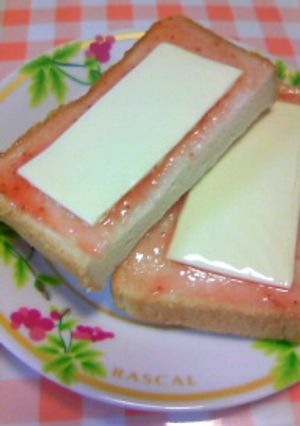 焼かないのが好き♪ジャムチーズ食パン-レシピのメイン写真