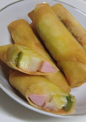 餅とおさかなソーセージのピザ風春巻き-レシピのメイン写真