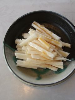 山芋とゴーダチーズのサラダ-レシピのメイン写真
