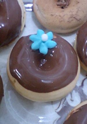 ドーナッツメーカーでミニチョコドーナッツ-レシピのメイン写真