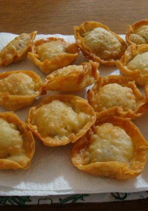 餃子の皮で簡単おつまみ♡(ミートソース)-レシピのメイン写真