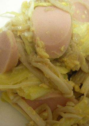 おさかなソーセージとキャベツの卵とじ-レシピのメイン写真