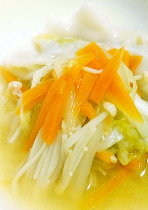 本格派。な、白菜とえのきの餃子スープ-レシピのメイン写真