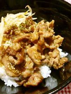 金欠丼(笑)=豚もや丼-レシピのメイン写真