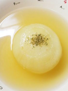 まるごと玉ねぎのコンソメスープ-レシピのメイン写真