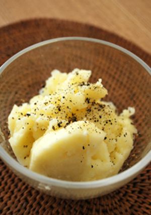 バター風味のマッシュポテト-レシピのメイン写真