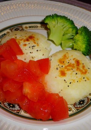 トマトで食べるポテト焼き-レシピのメイン写真