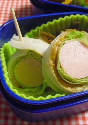お弁当に♪魚肉ソーセージくるくる巻き-レシピのメイン写真