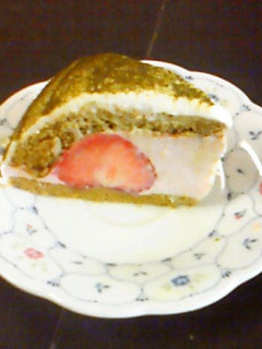 イチゴムースのドーム型ケーキ 抹茶ver-レシピのメイン写真