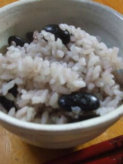 お祝いに~黒豆ご飯-レシピのメイン写真