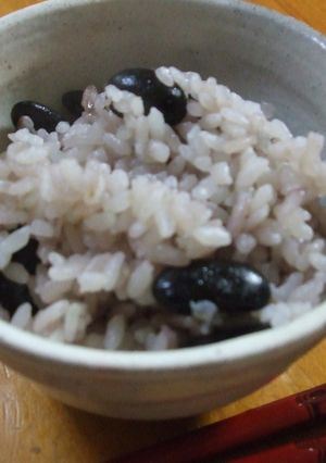 お祝いに～黒豆ご飯-レシピのメイン写真