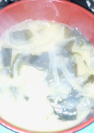 ヤバ過ぎ！激ウマではまる！ニンニク味噌汁-レシピのメイン写真