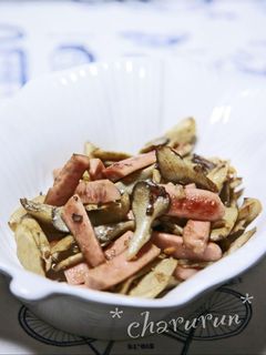 ソーセージとごぼうと舞茸のみそマヨ炒め-レシピのメイン写真