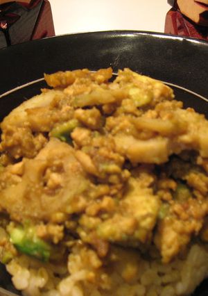 アボカドと蓮根の玄米丼-レシピのメイン写真