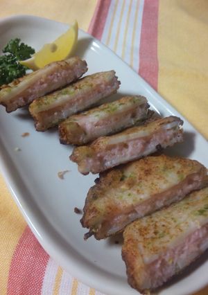 魚肉ソーセージで蓮根はさみ揚げ♪-レシピのメイン写真