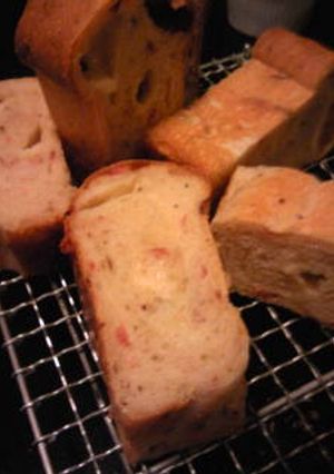ベーコンパン～プチプチチーズ入り～-レシピのメイン写真
