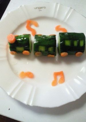 きゅうりで汽車ぽっぽ♪-レシピのメイン写真