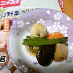 รูปของ 鶏肉とサトイモの煮物