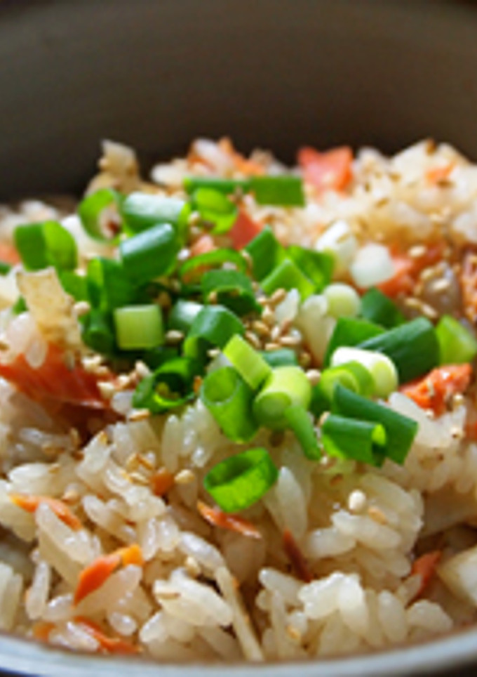 なに食べ風！鮭とゴボウの炊き込みご飯-レシピのメイン写真