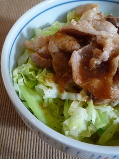キャベツたっぷり☆焼肉のたれde豚丼-レシピのメイン写真