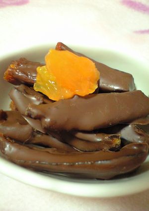 干し柿でオレンジピールチョコ風-レシピのメイン写真