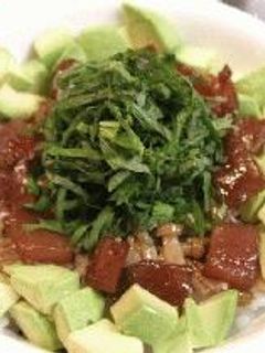 なめたけがポイント! アボカドまぐろ丼-レシピのメイン写真