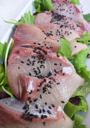 青じそドレッシングで食べるハマチのサラダ-レシピのメイン写真