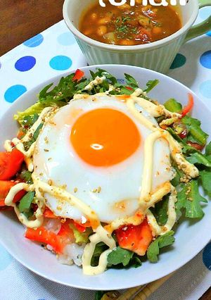 簡単〜!!ｽｲﾁﾘﾏﾖな目玉焼き丼-レシピのメイン写真
