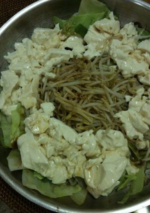 キャベツ、もやし、豆腐の蒸し焼き-レシピのメイン写真