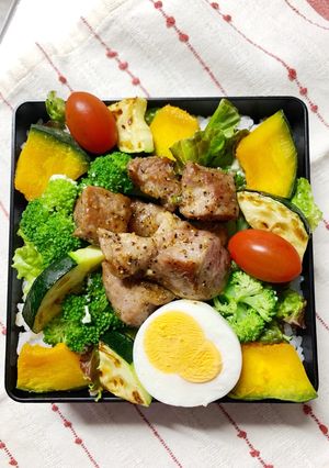 616たっぷり野菜と豚ステーキ弁当-レシピのメイン写真