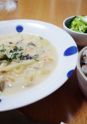 鮭と白菜のクリームシチュー-レシピのメイン写真